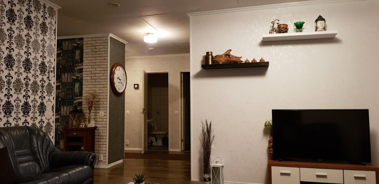 4 Bedrooms Near Center - Kranni Pori Exterior photo