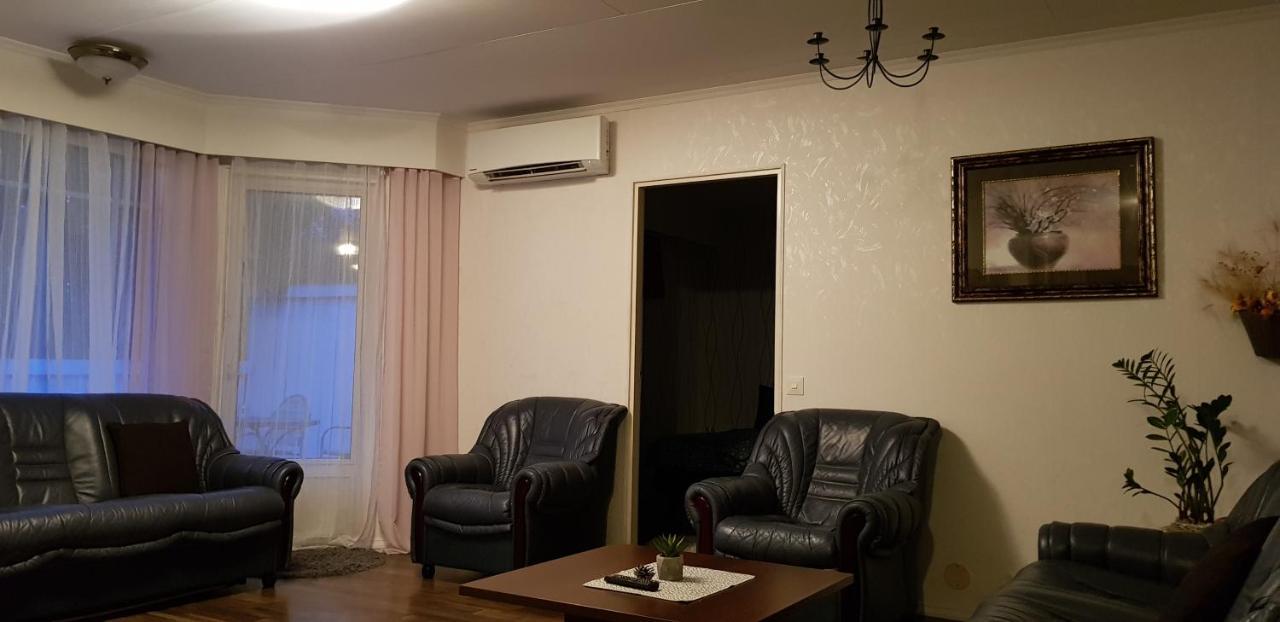 4 Bedrooms Near Center - Kranni Pori Exterior photo