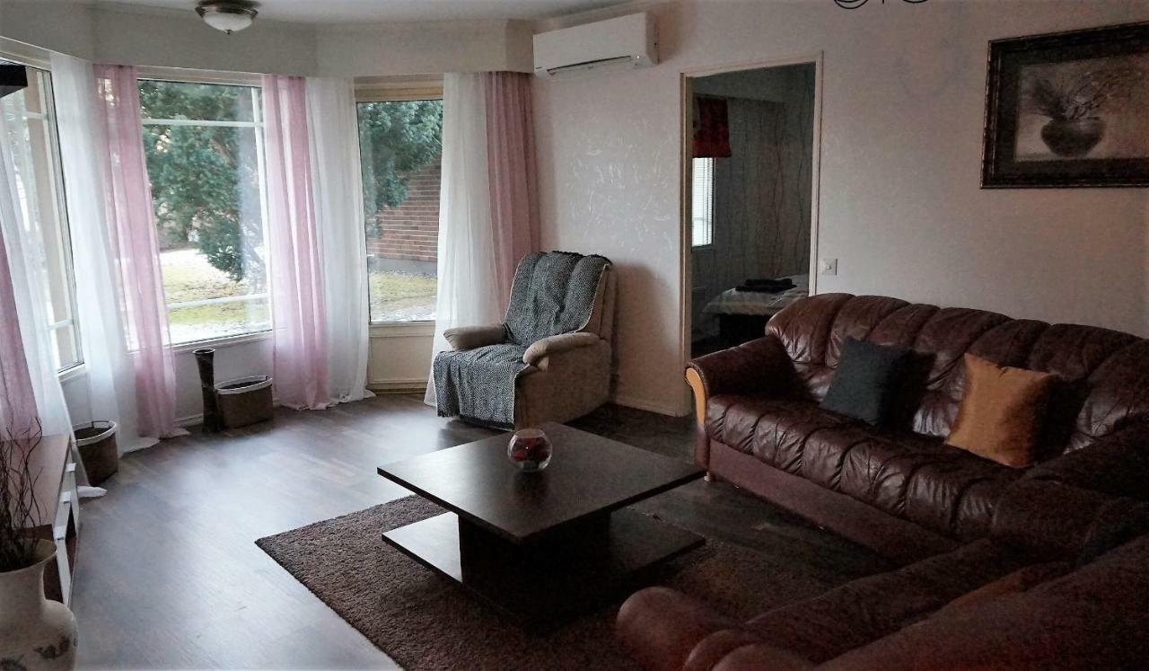 4 Bedrooms Near Center - Kranni Pori Exterior photo