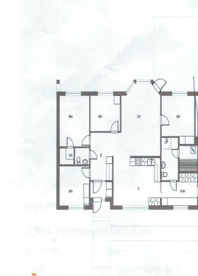 4 Bedrooms Near Center - Kranni Pori Exterior photo